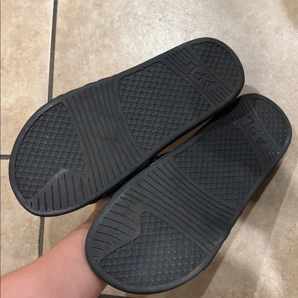 APL Lusso Black Nappa Quilted Leather Slides - Picture 13 of 13